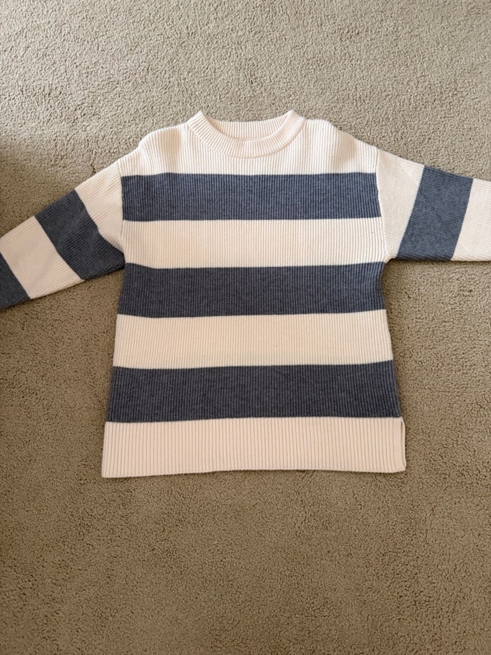 Zara Cream and Light Gray Ribbed Knit Sweater